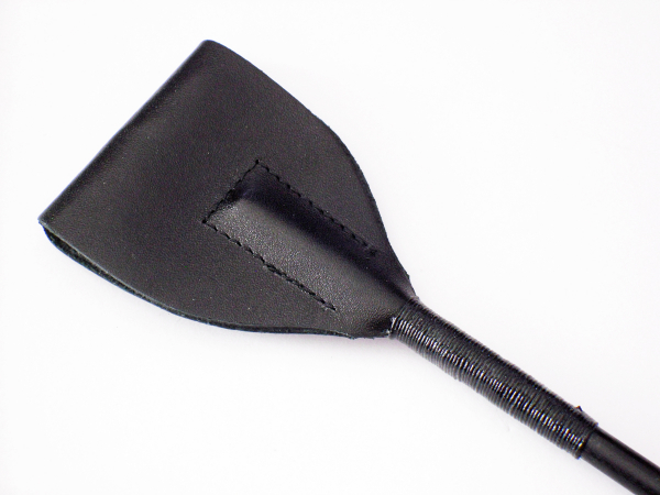 mit 6cm breiter Leder Klatsche