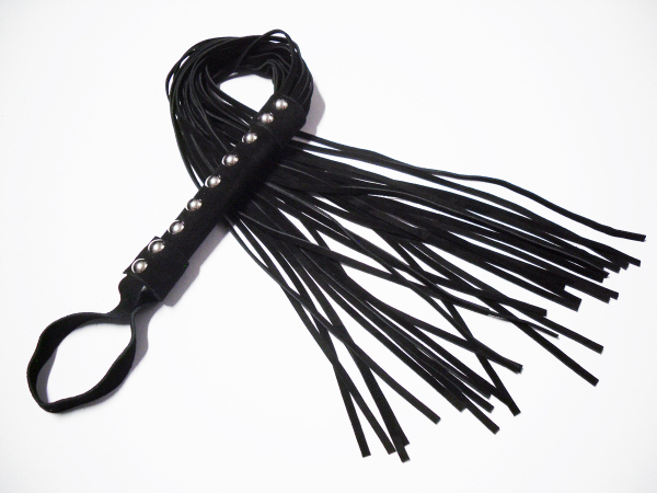 Wildleder-Peitsche mit 62cm Länge und 30 soft Tails a